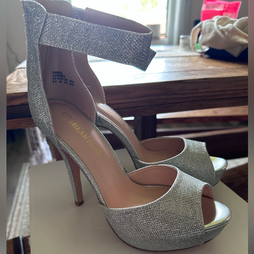 5” high heel Sliver Glitter Pump